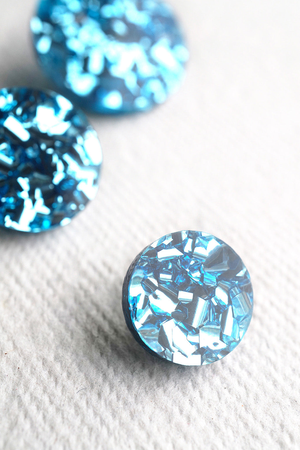 The Electric Blue Glitter Button