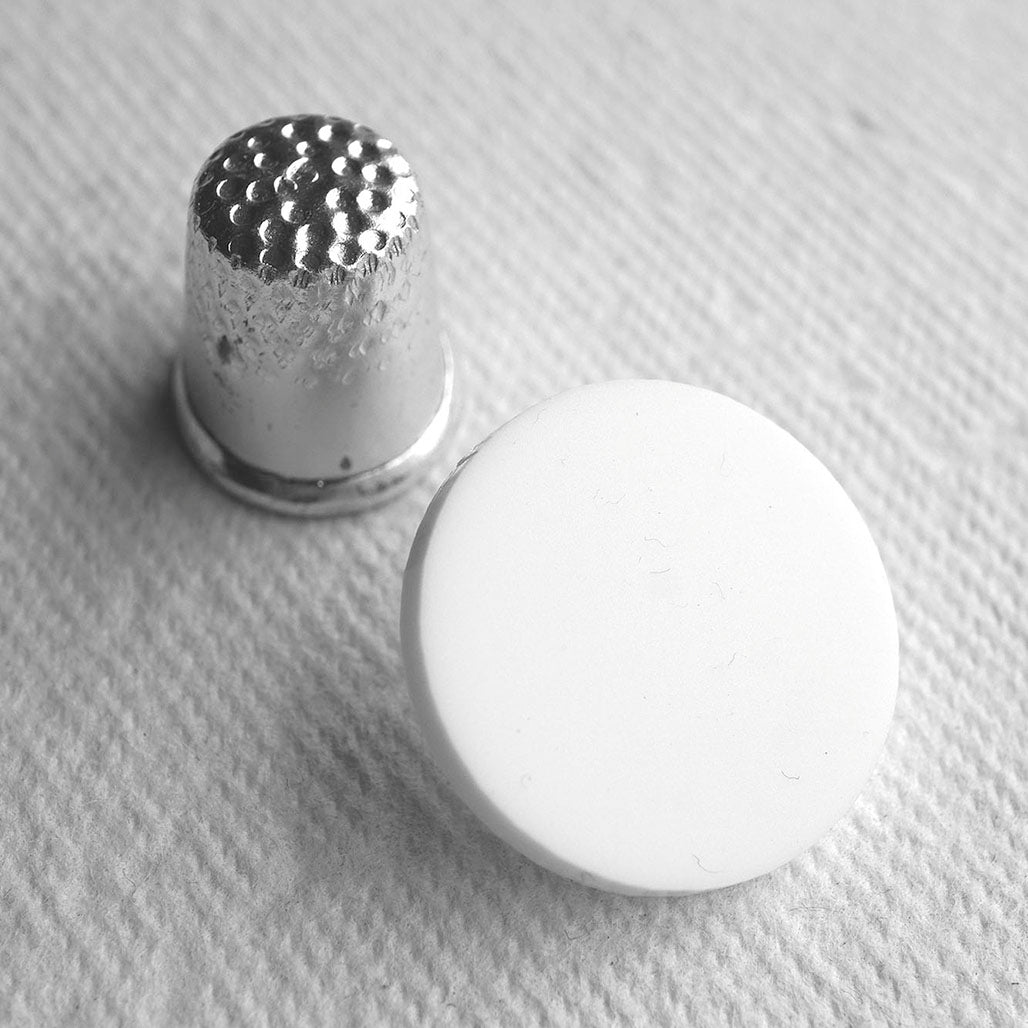 The Snow White Button