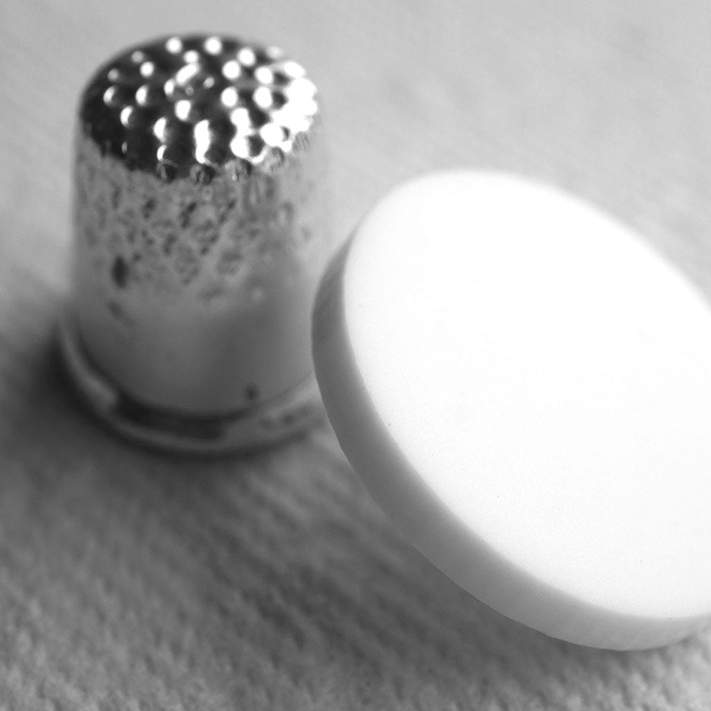 The Snow White Button