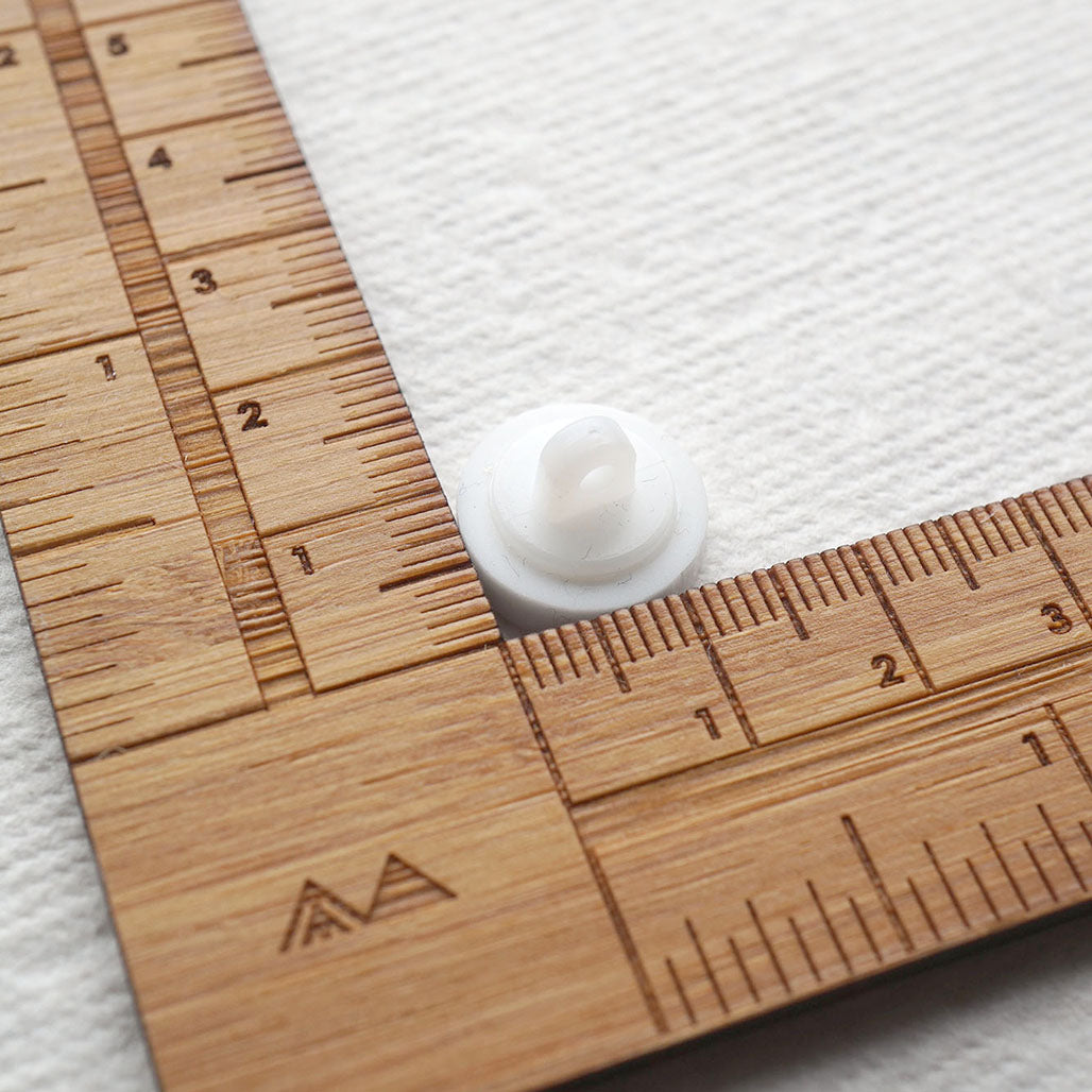 The Snow White Button